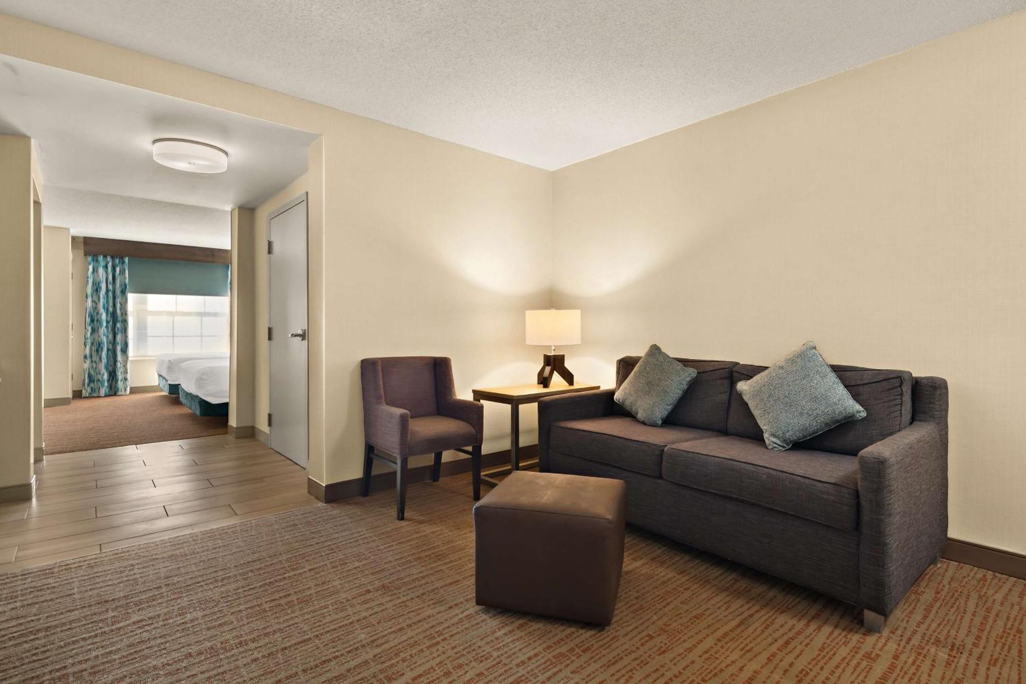 Hilton Garden Inn וויליאמסבורג מראה חיצוני תמונה